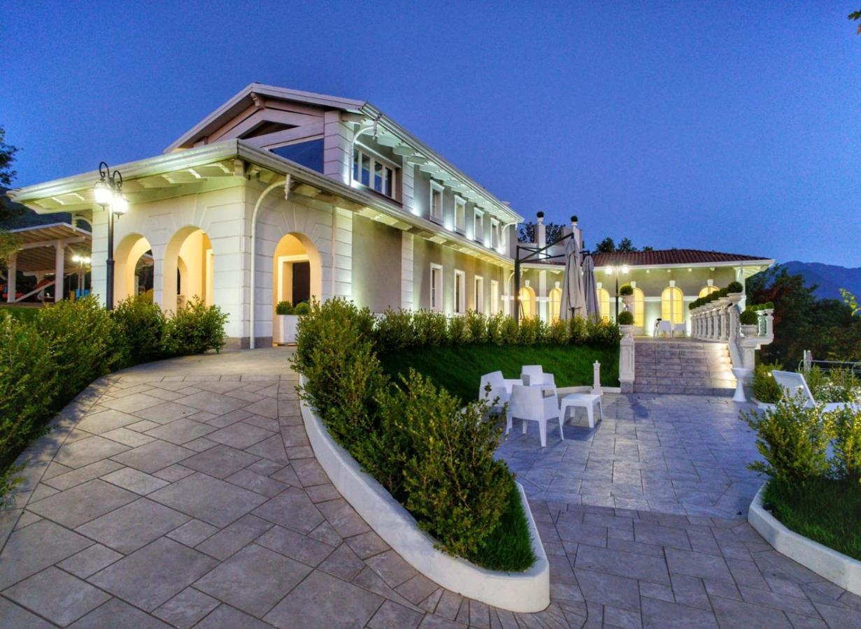 Tenuta Santo Stefano Azienda Agrituristica Santo Stefano del Sole Екстер'єр фото