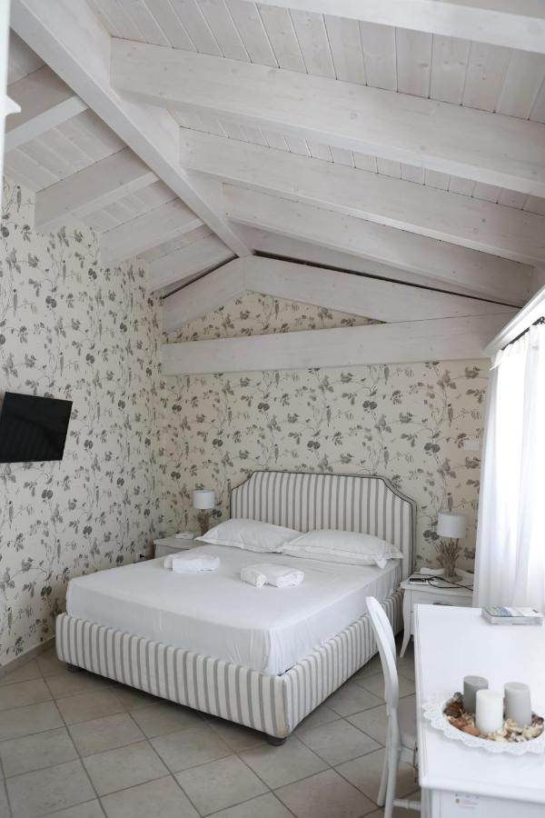 Tenuta Santo Stefano Azienda Agrituristica Santo Stefano del Sole Екстер'єр фото