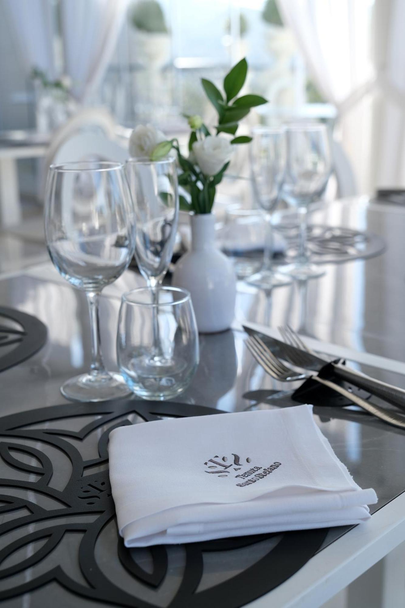 Tenuta Santo Stefano Azienda Agrituristica Santo Stefano del Sole Екстер'єр фото