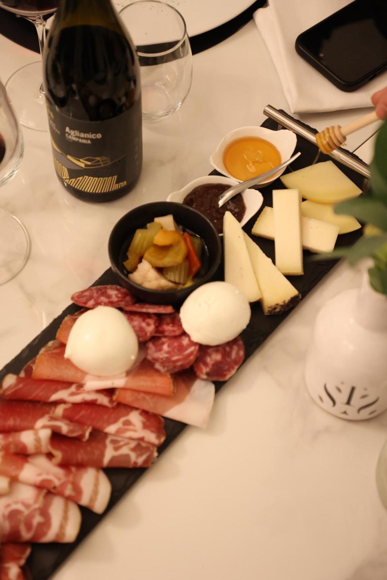 Tenuta Santo Stefano Azienda Agrituristica Santo Stefano del Sole Екстер'єр фото